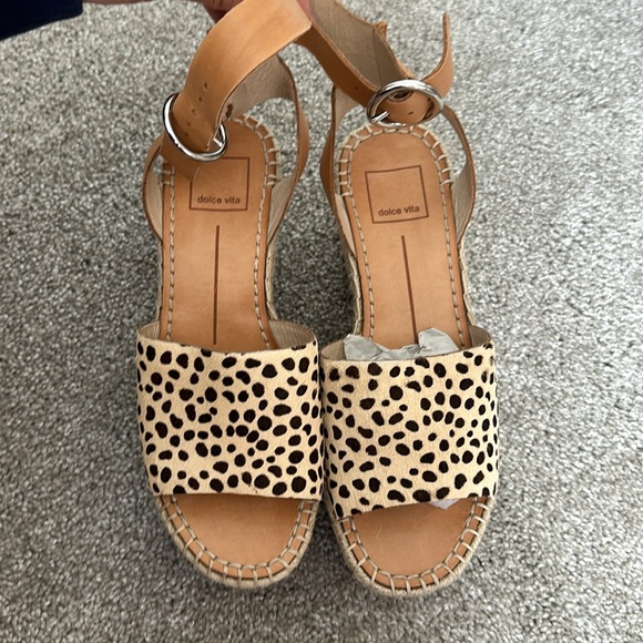dolce vita leopard platforms - Picture 6 of 8